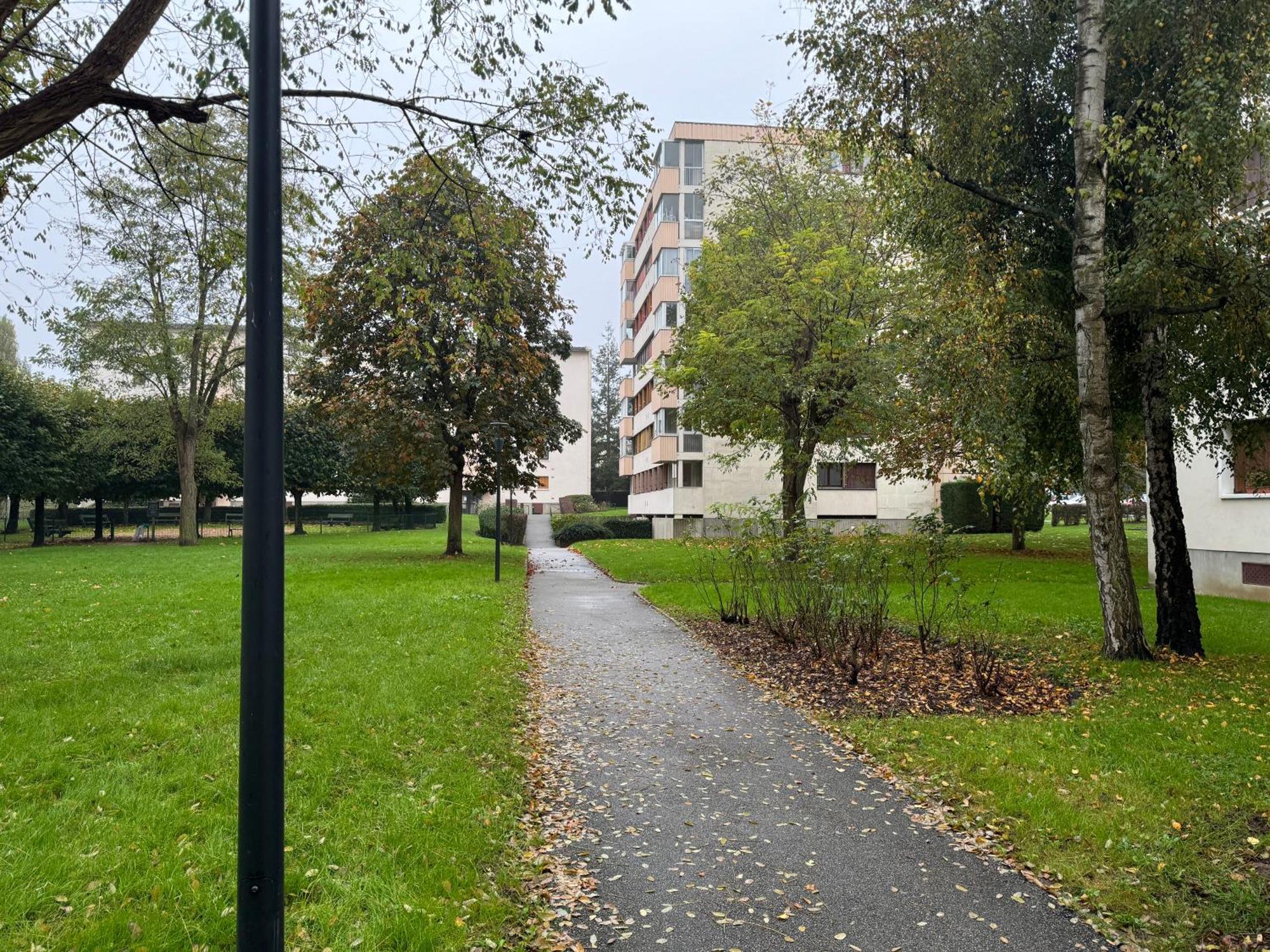 Appartement Periurbain De Paris Et Versailles Les Clayes-Sous-Bois Kültér fotó